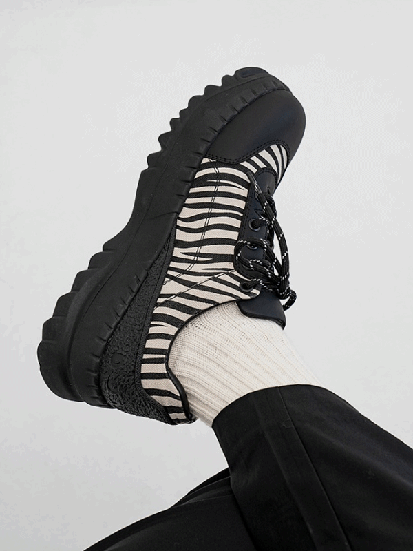 Yebra Pattern Sneakers